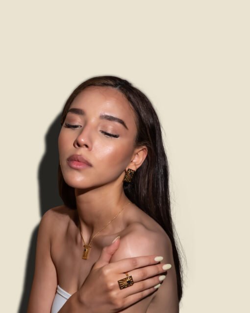 WAHAJ NECKLACE