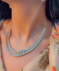 Alternative view of GOLD TENNIS SET